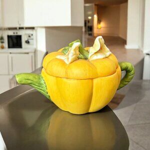 1996 Vintage Avon Miniature Teapot Acorn Squash Size 3"